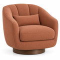 Sillón tapizado de líneas curvas con acolchado acanalado, terracota y marrón